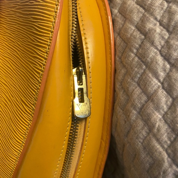 LOUIS VUITTON EPI LEATHER MABILLON BACKPACK-good condition - Picture 7 of 12